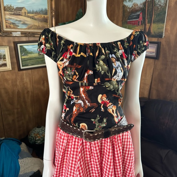 Vintage Tops - Western Pinup Style Top
